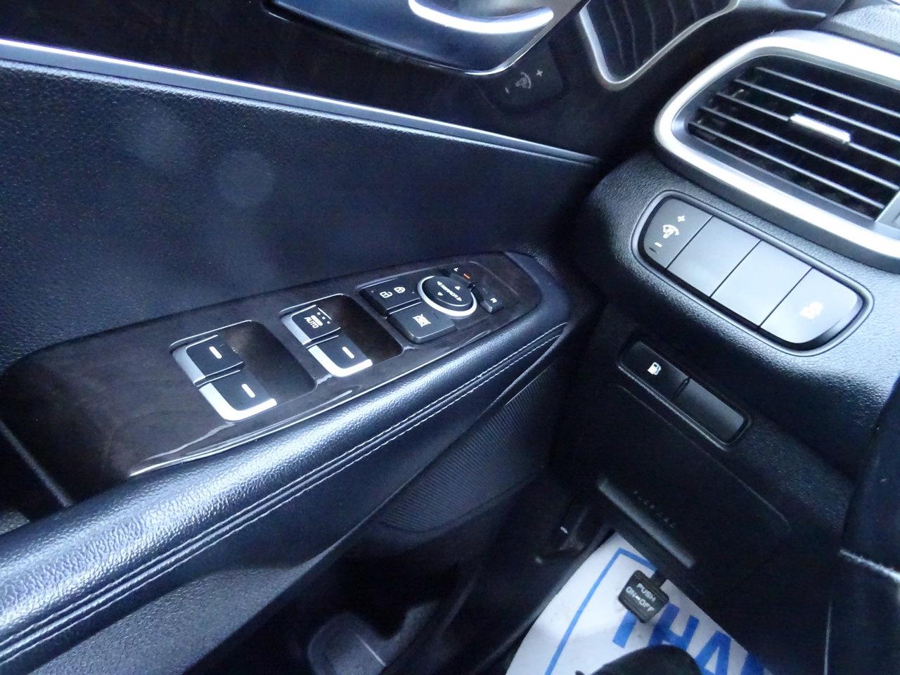 2018 Kia Sorento LX Turbo - Photo #18