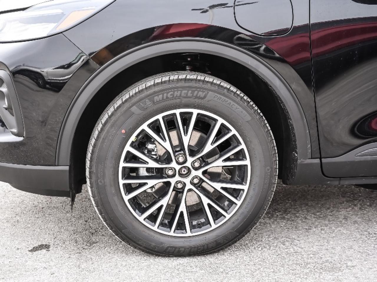 2025 Ford Escape PHEV Photo