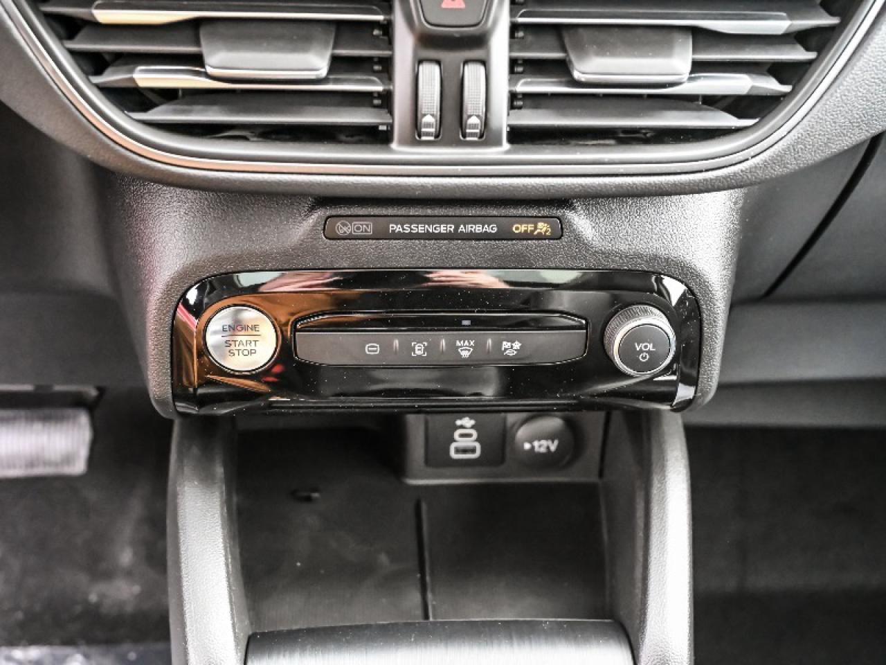 2025 Ford Escape PHEV Photo