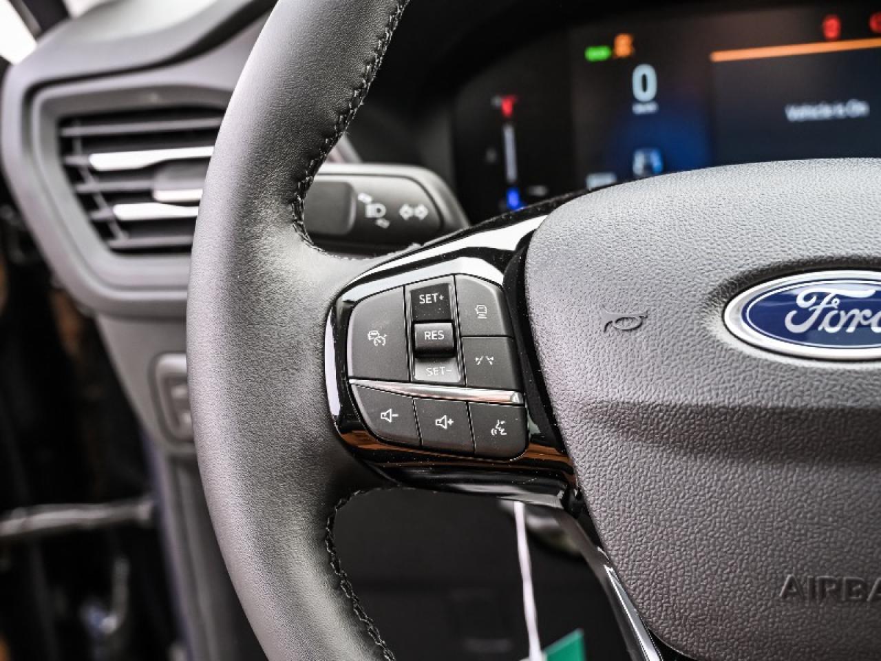 2025 Ford Escape PHEV Photo