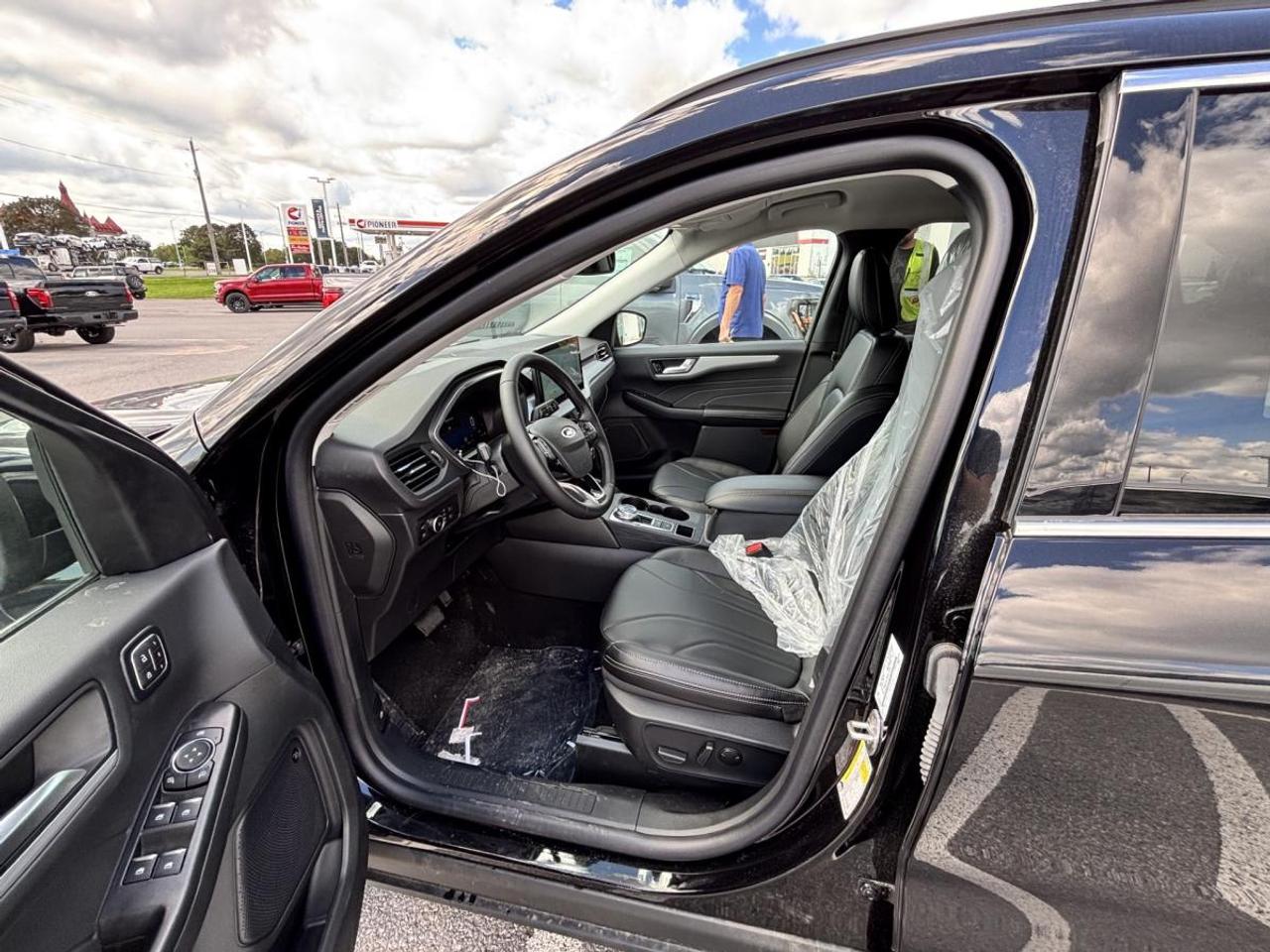 2025 Ford Escape Hybrid PHEV Photo