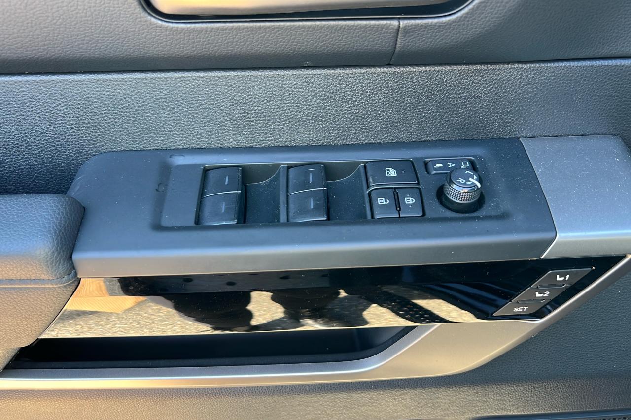 2024 Toyota Tundra Limited  Photo