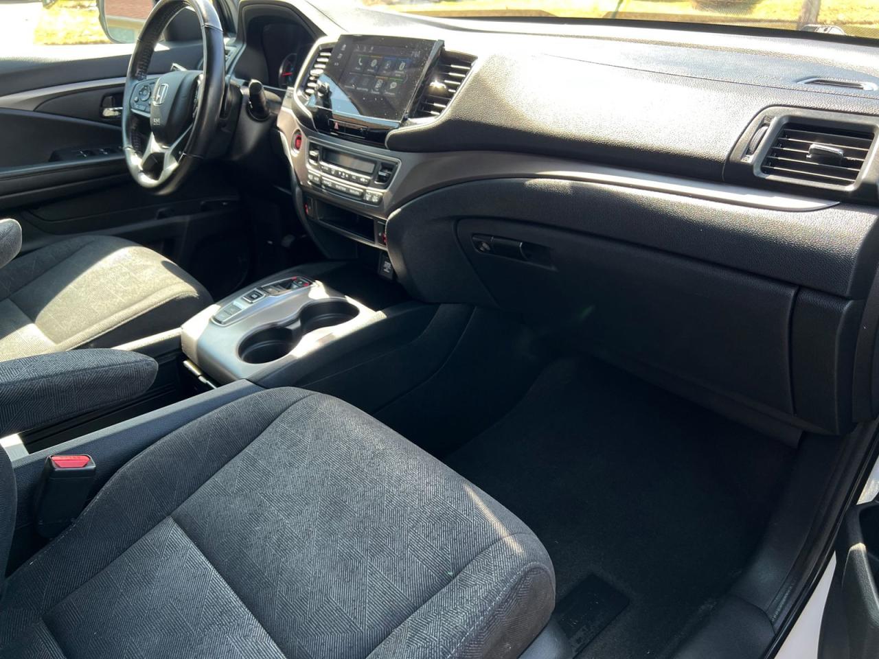 2021 Honda Pilot EX 4WD - Photo #10