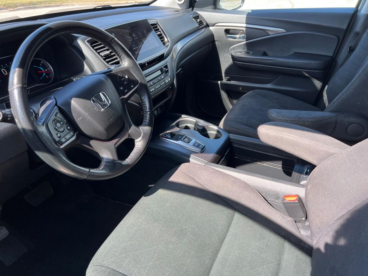 2021 Honda Pilot EX 4WD - Photo #22