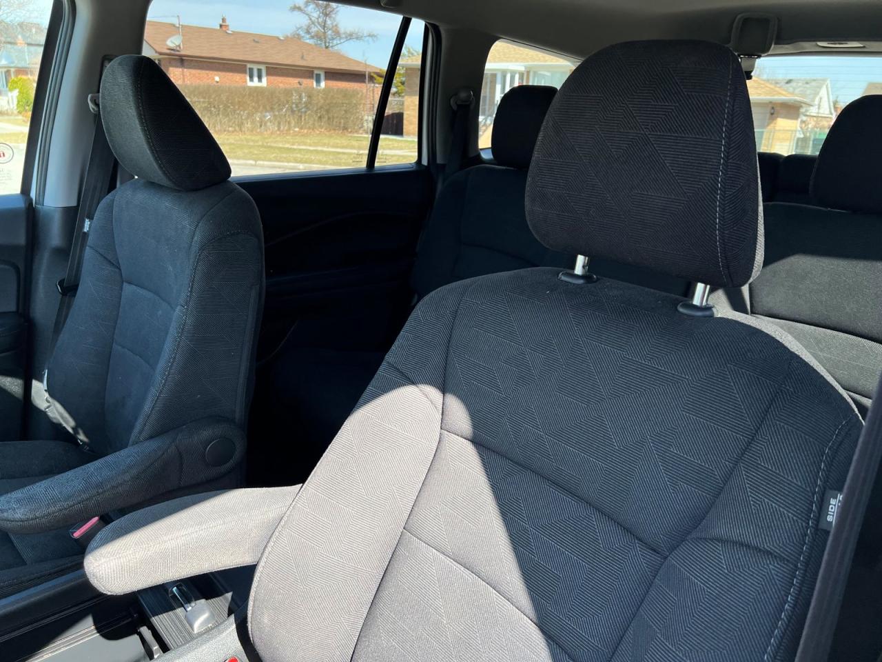 2021 Honda Pilot EX 4WD - Photo #23