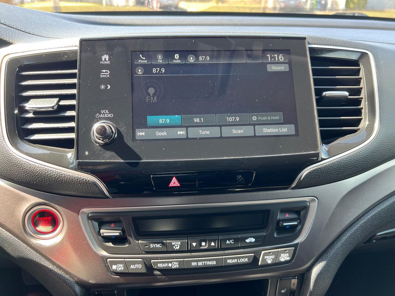 2021 Honda Pilot EX 4WD - Photo #33