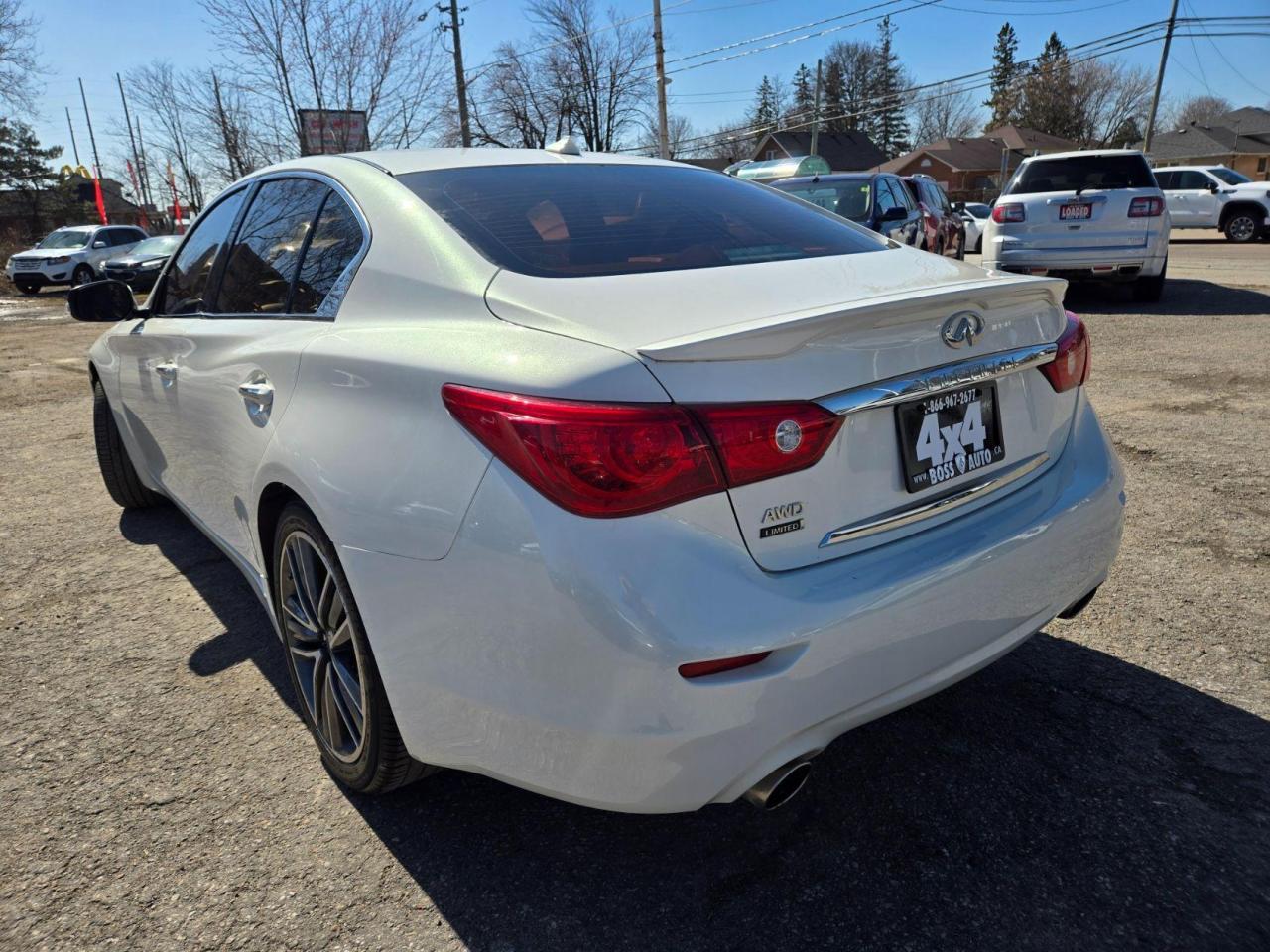2015 Infiniti Q50 AWD Photo2