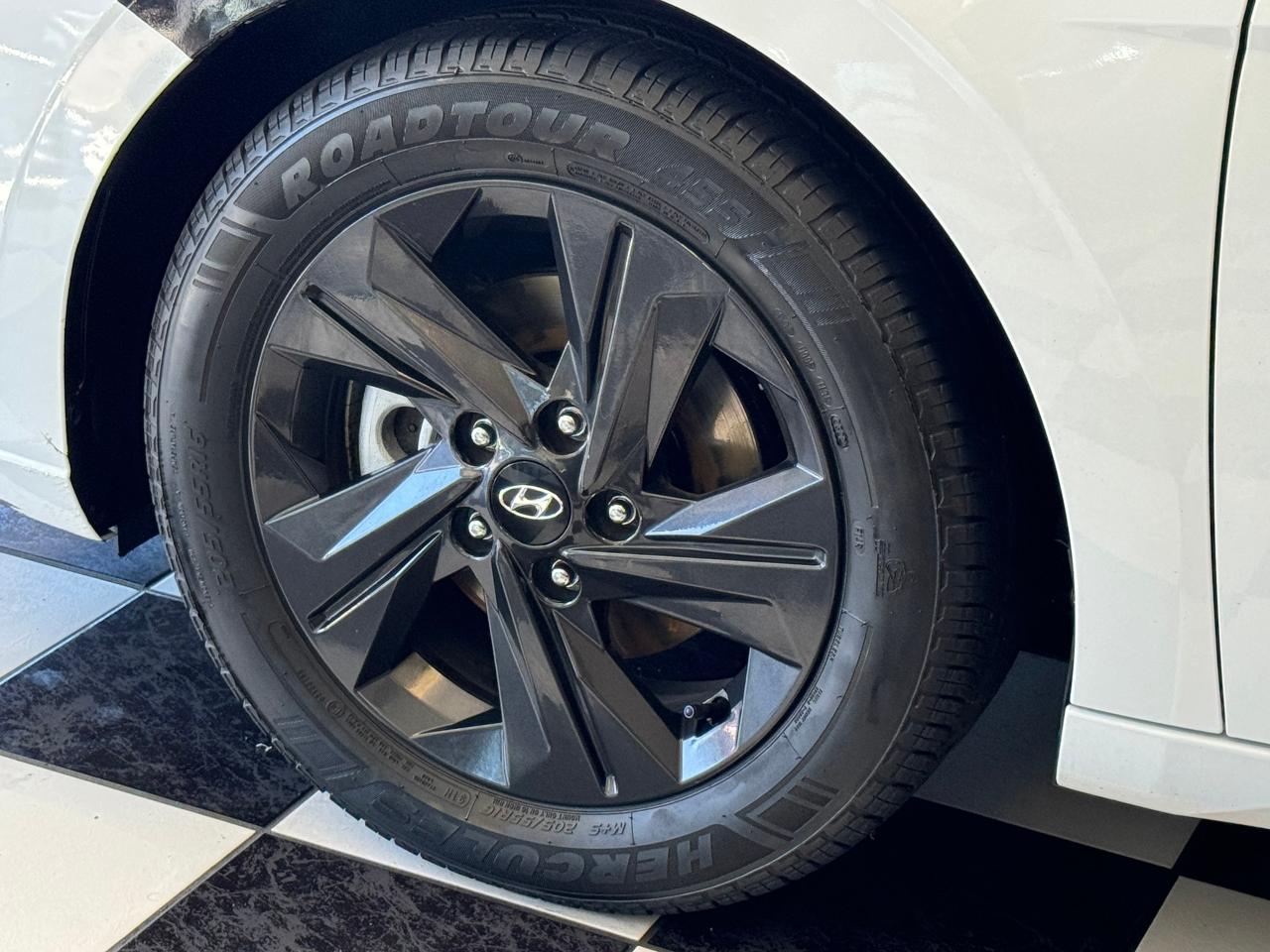 2021 Hyundai Elantra Preferred+RemoteStart+ApplePlay+Camera+CLEANCARFAX - Photo #53