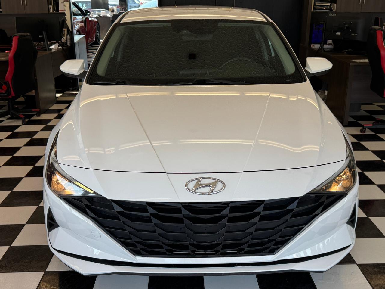 2021 Hyundai Elantra Preferred+RemoteStart+ApplePlay+Camera+CLEANCARFAX - Photo #9