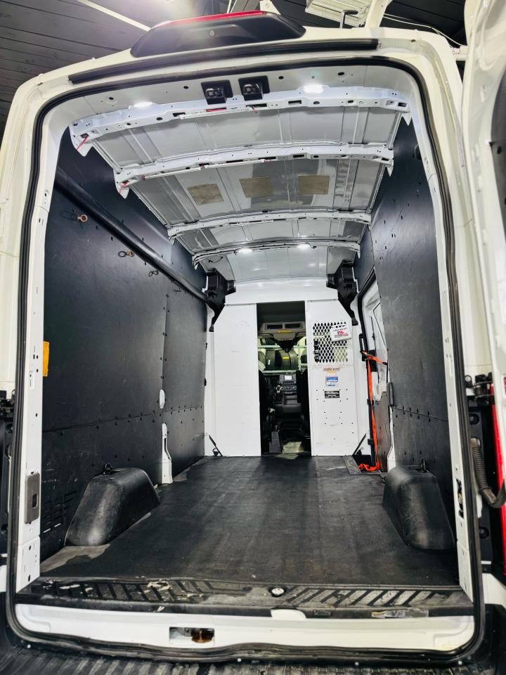 2020 Ford Transit Cargo Van  - Photo #17
