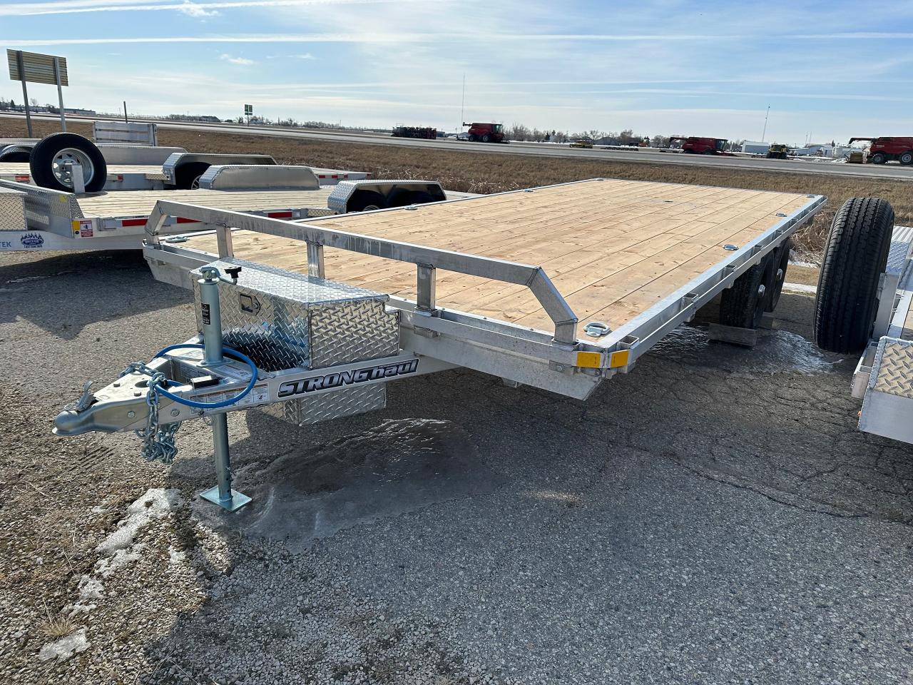 2025 Stronghaul Trailer 8.5 x 20' Stronghaul Deck Over Photo