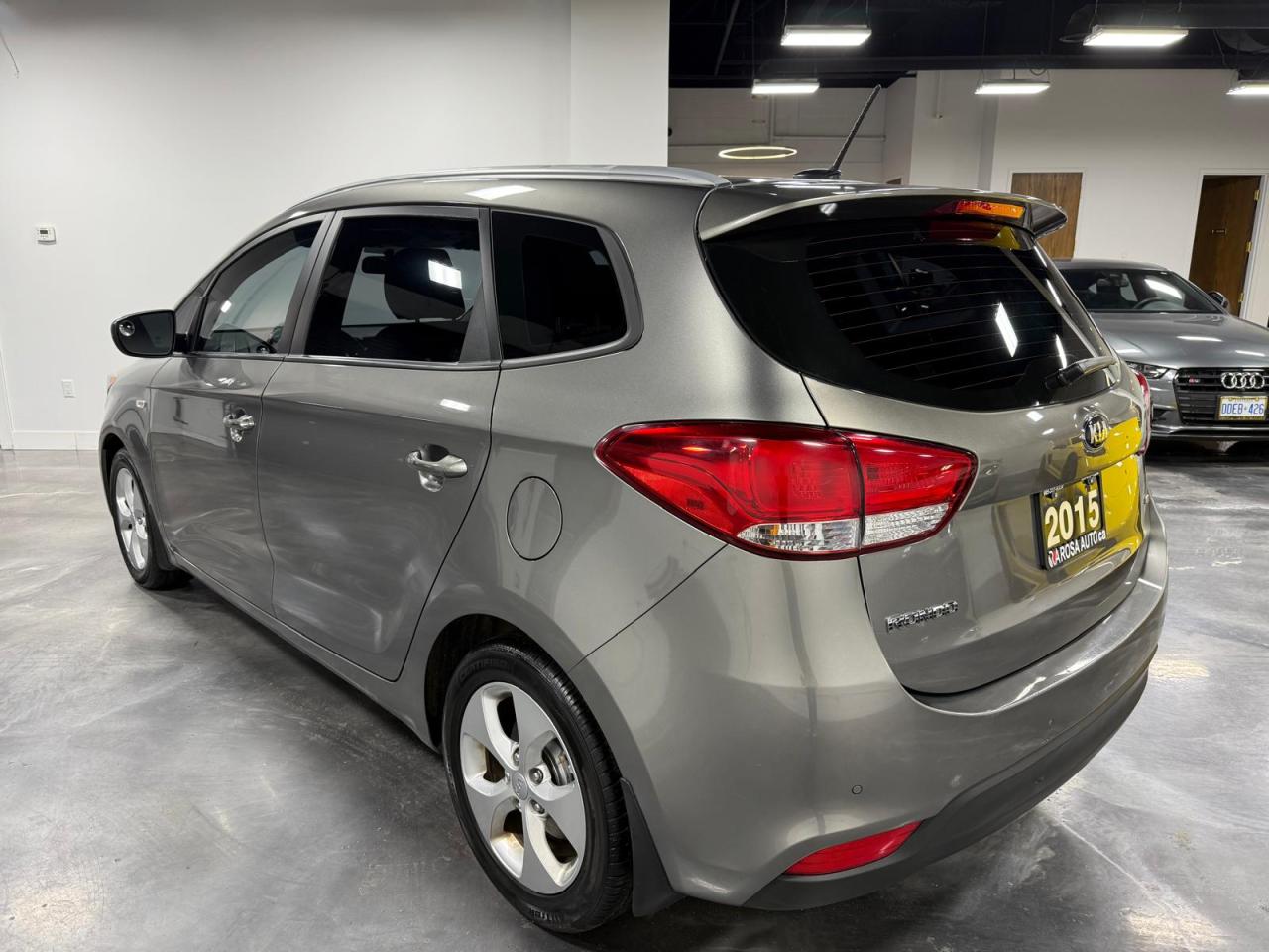 2015 Kia Rondo AUTO NO ACCIDENT HEATED SEATS BLUETOOTH CRUISE Photo4