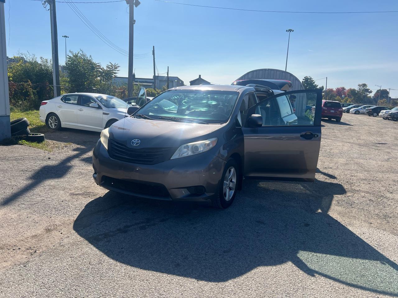 Used 2012 Toyota Sienna 5DR V6 CE 7-PASS FWD for sale in Kitchener, ON