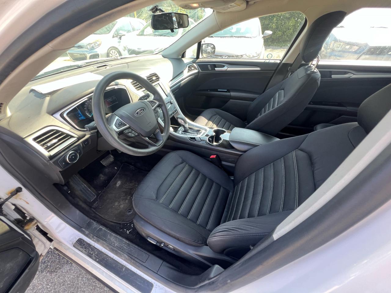 2014 Ford Fusion 4dr Sdn SE FWD - Photo #13