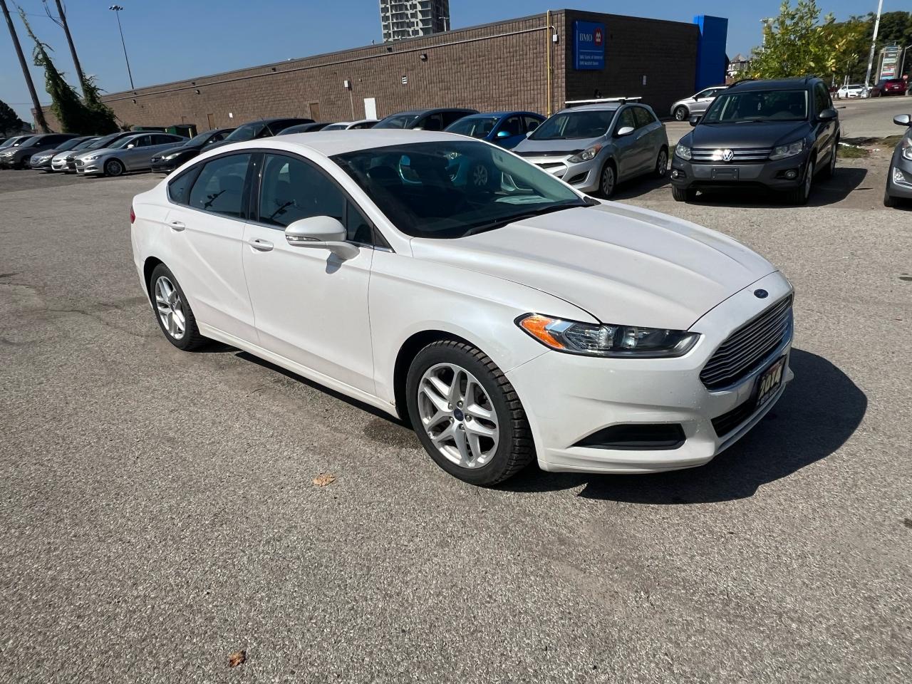 2014 Ford Fusion 4dr Sdn SE FWD - Photo #8