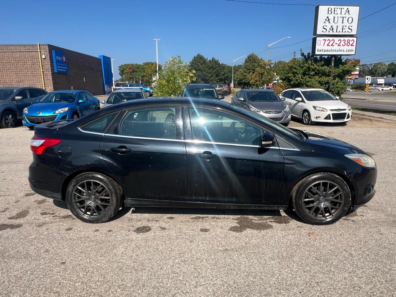 2012 Ford Focus 4dr Sdn Titanium - Photo #2
