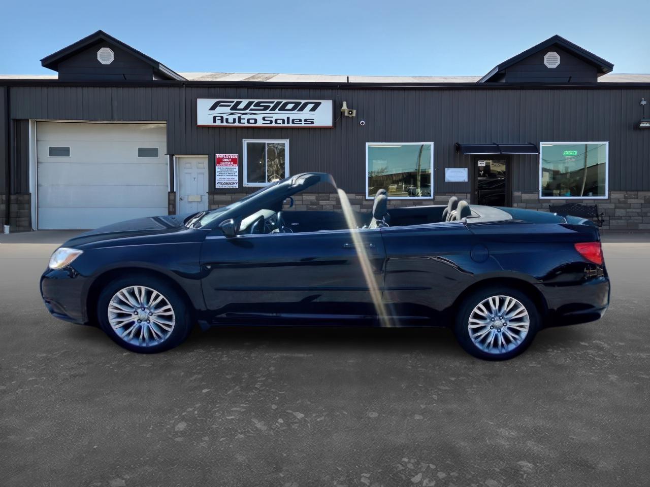 2011 Chrysler 200 2dr Conv Touring-3.6L V6-HEATED SEATS-PWR TOP - Photo #2