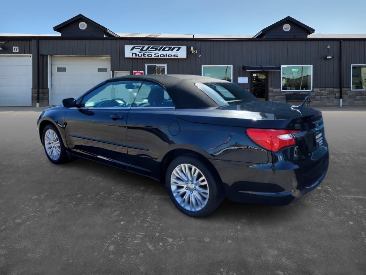 2011 Chrysler 200 2dr Conv Touring-3.6L V6-HEATED SEATS-PWR TOP - Photo #3