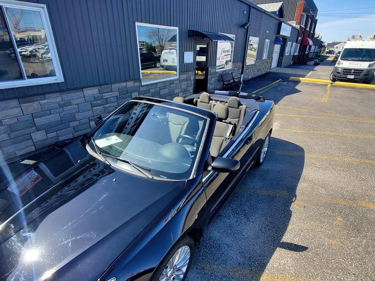2011 Chrysler 200 2dr Conv Touring-3.6L V6-HEATED SEATS-PWR TOP - Photo #7