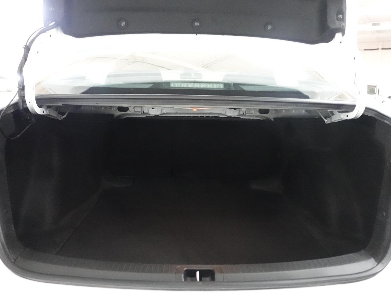 2020 Toyota Corolla SE | Sunroof | ACC | BSM | Heated Seats | CarPlay