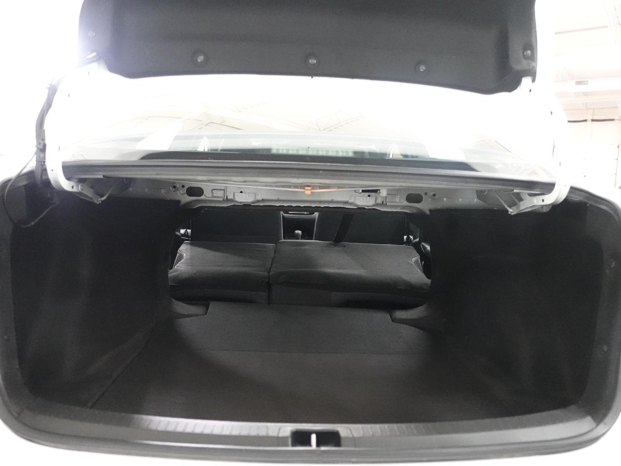 2020 Toyota Corolla SE | Sunroof | ACC | BSM | Heated Seats | CarPlay