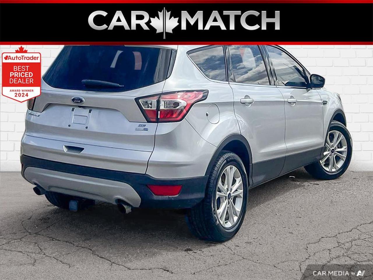 2017 Ford Escape SE / 4WD / LEATHER / BACKCAM / HTD SEATS - Photo #3