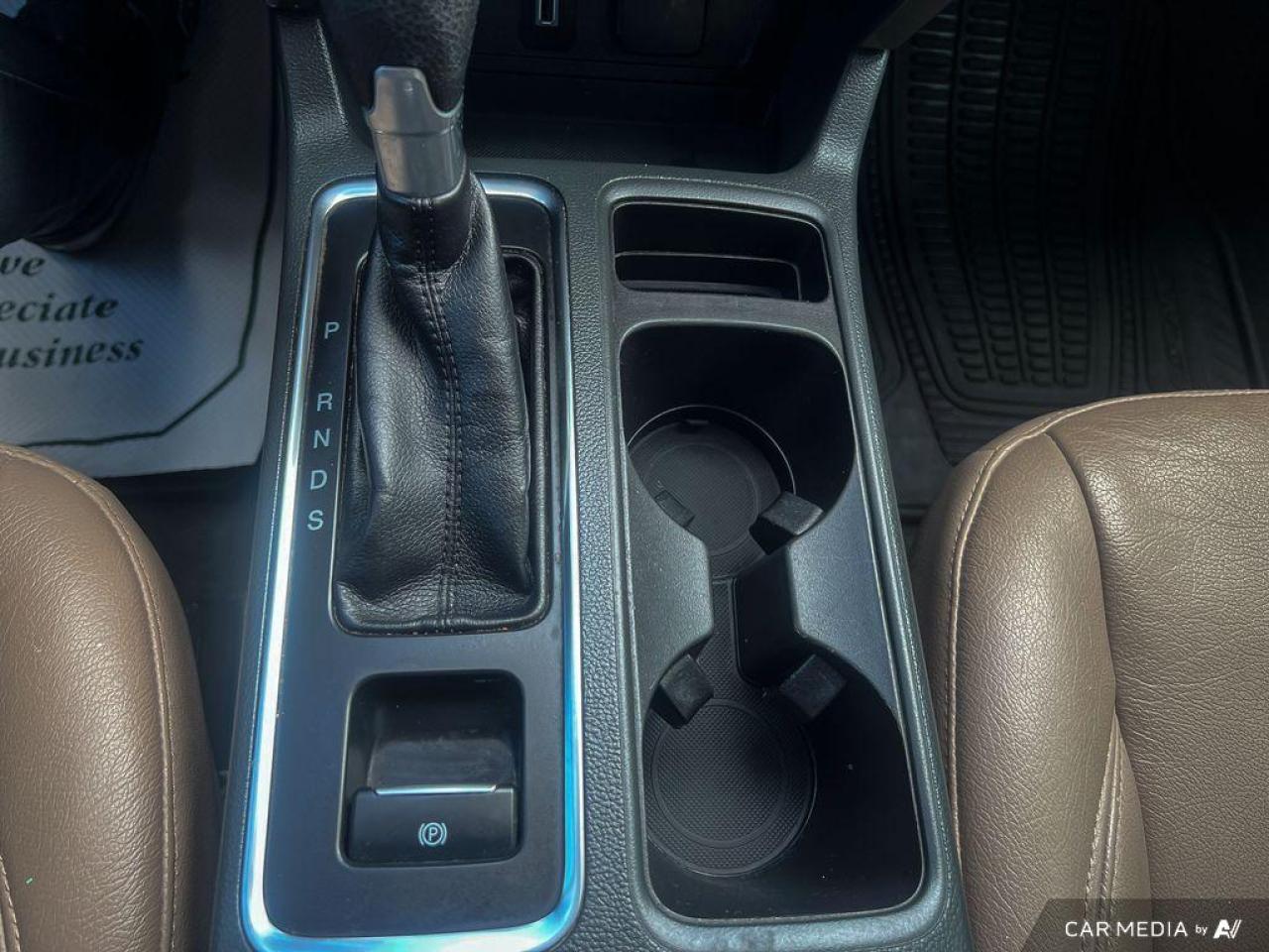 2017 Ford Escape SE / 4WD / LEATHER / BACKCAM / HTD SEATS - Photo #15