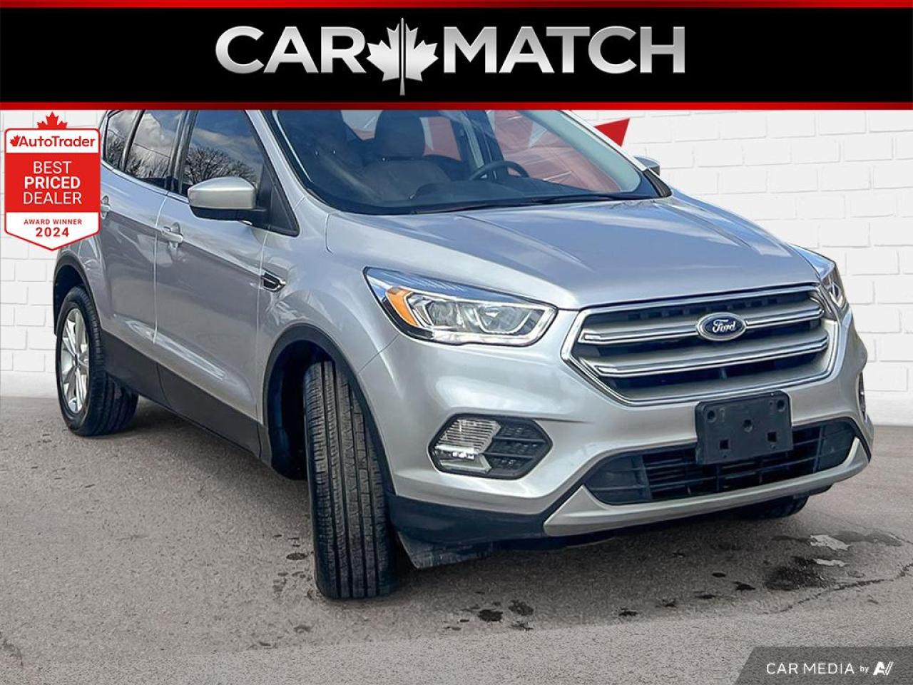 2017 Ford Escape SE / 4WD / LEATHER / BACKCAM / HTD SEATS - Photo #4