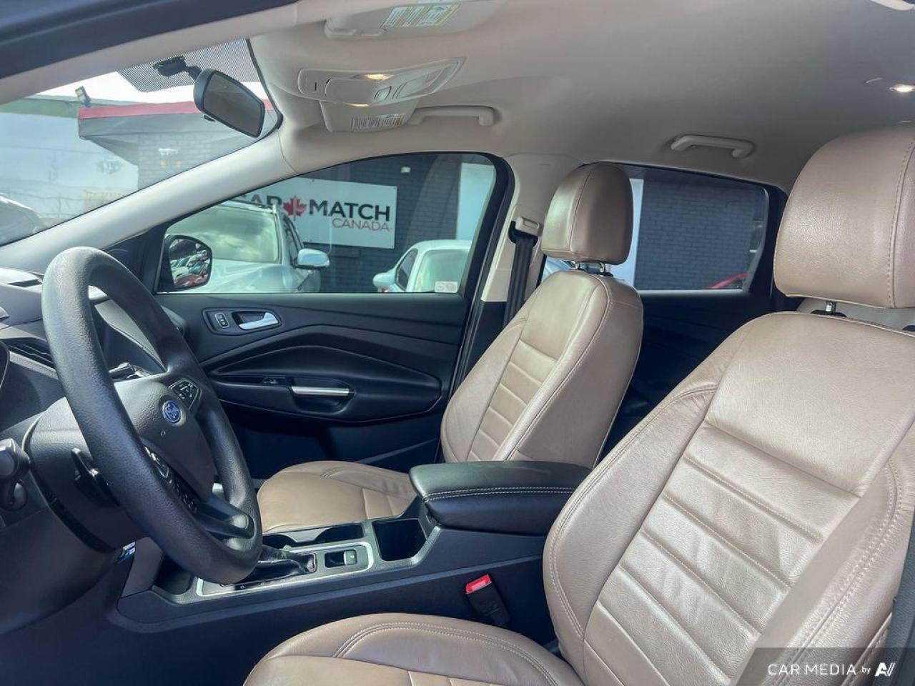 2017 Ford Escape SE / 4WD / LEATHER / BACKCAM / HTD SEATS - Photo #8