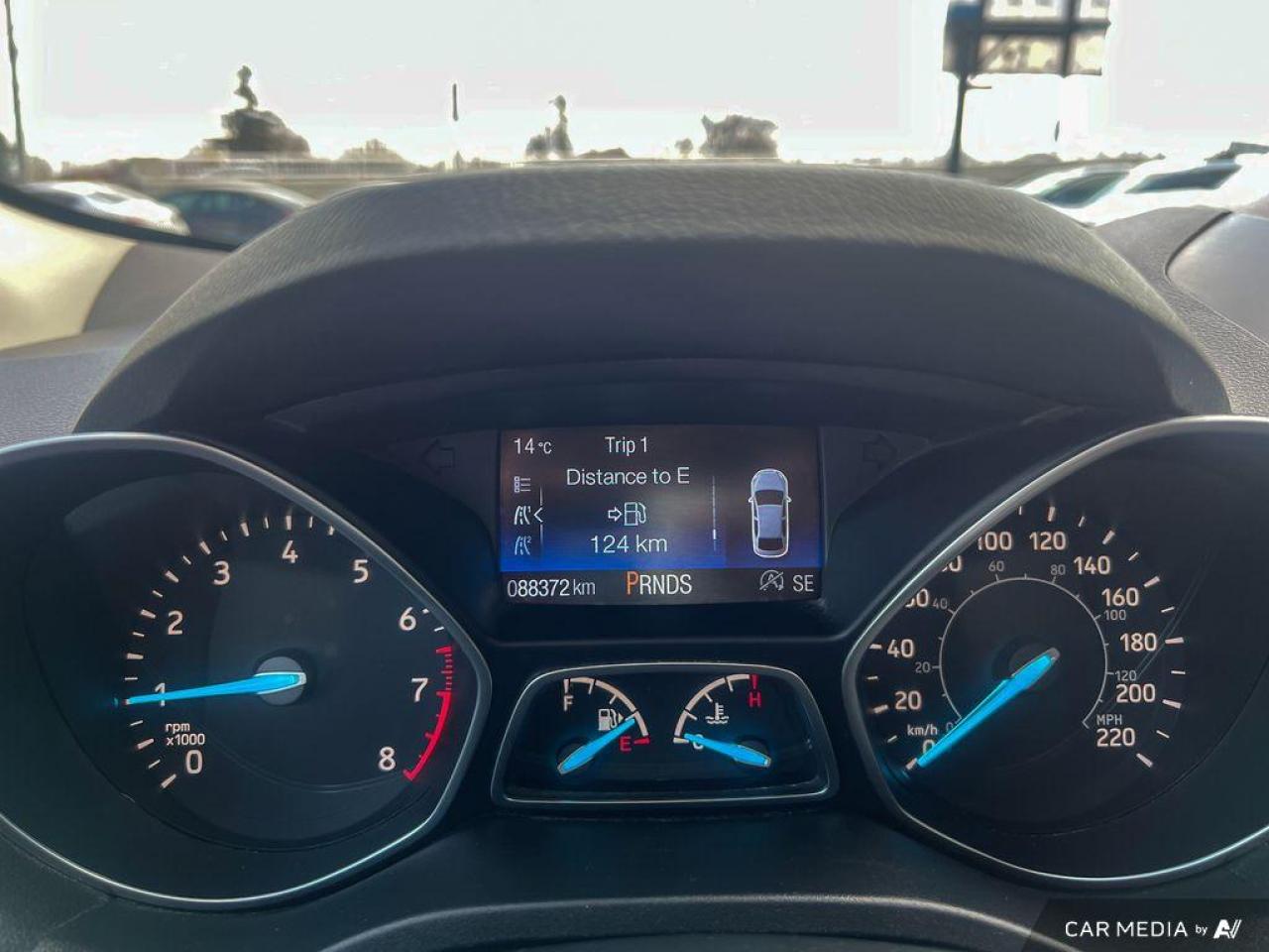 2017 Ford Escape SE / 4WD / LEATHER / BACKCAM / HTD SEATS - Photo #20