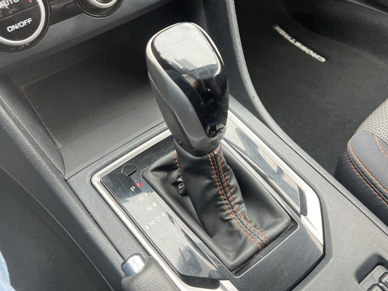 2019 Subaru XV Crosstrek Touring APPLE CARPLAY/ANDROID AUTO, HEATED SEATS, BACK UP CAM, CRUISE CONTROL! Photo