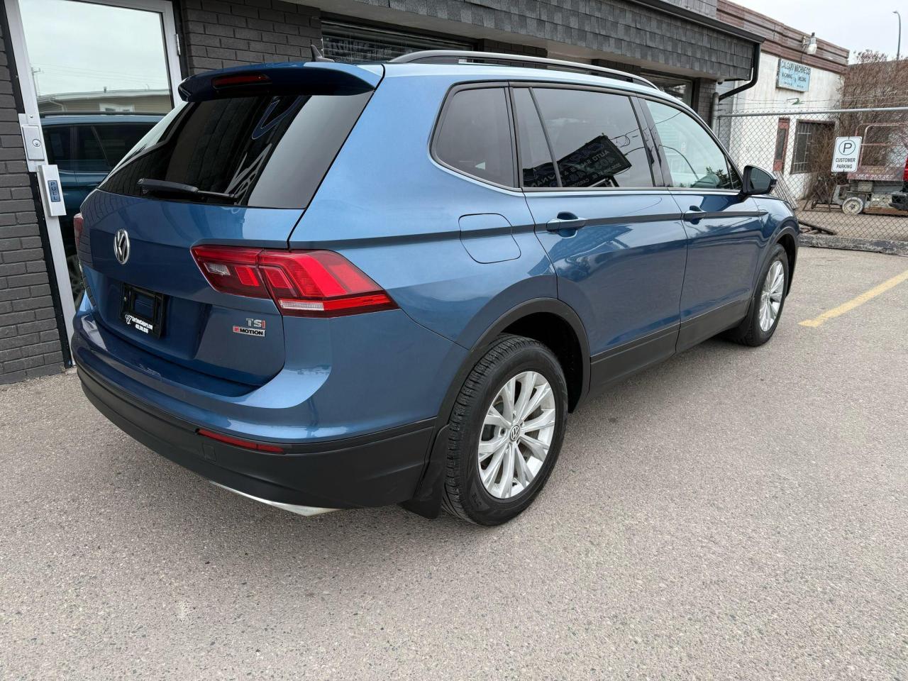 2018 Volkswagen Tiguan Trendline 4Motion - Photo #3