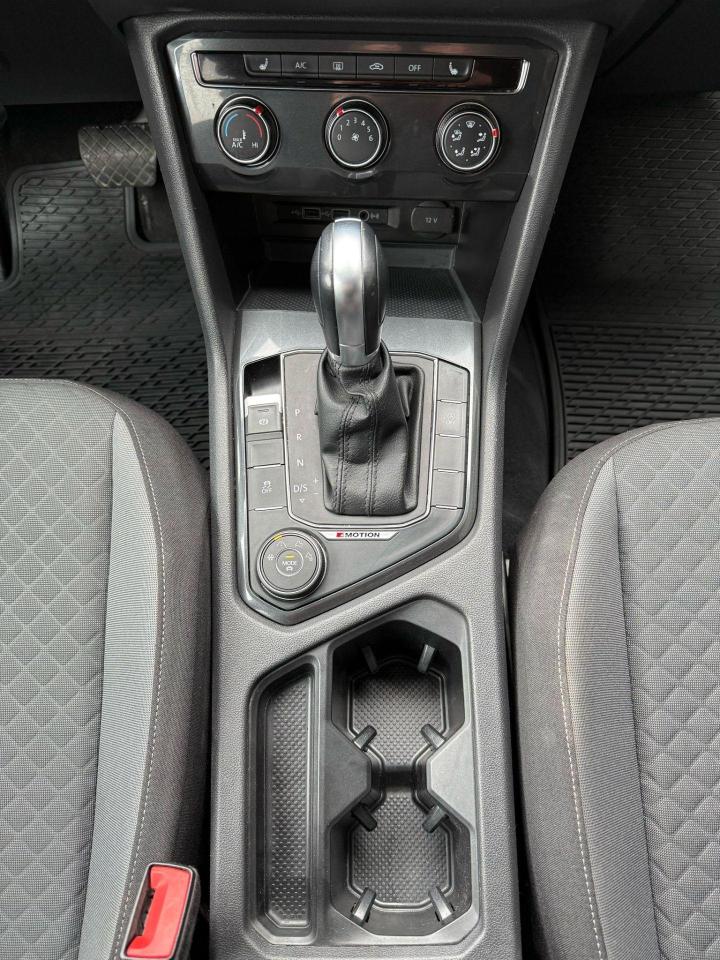 2018 Volkswagen Tiguan Trendline 4Motion - Photo #11