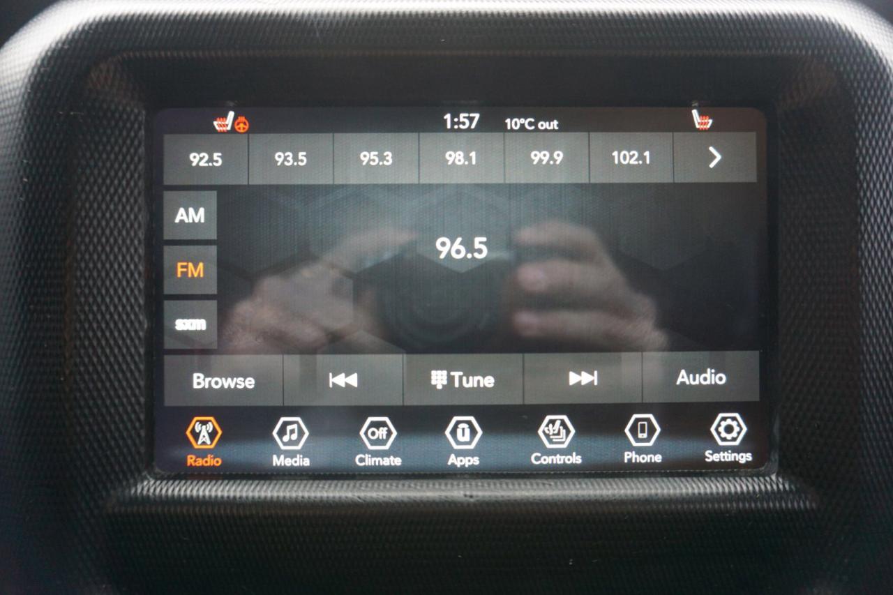 2018 Jeep Wrangler JK V6 UNLIMITED SAHARA CERTIFIED CAMERA BLUETOOTH HEATED SEATS CRUISE ALLOYS - Photo #25