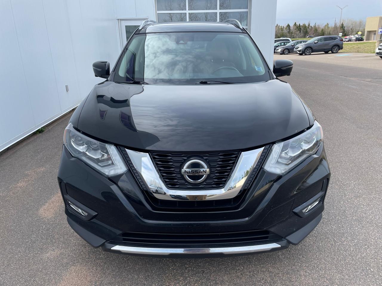 2018 Nissan Rogue SL Photo3