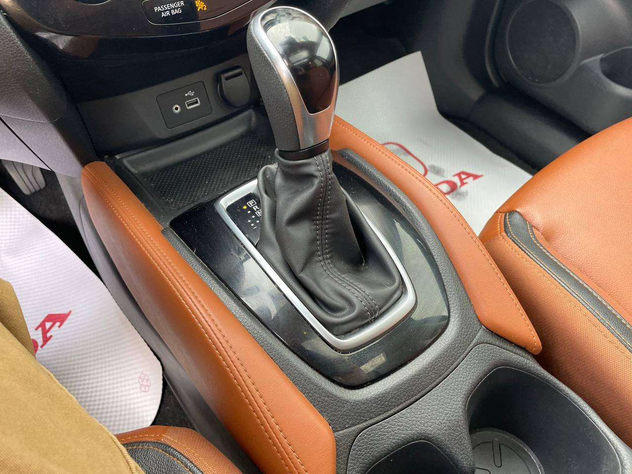 2018 Nissan Rogue SL Photo