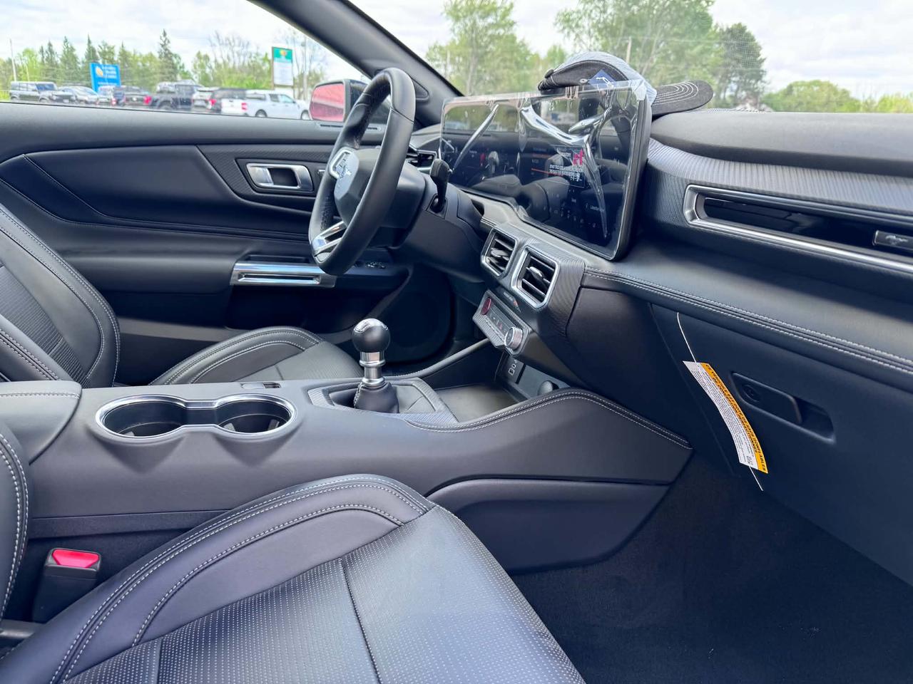 2025 Ford Mustang GT Premium Photo3