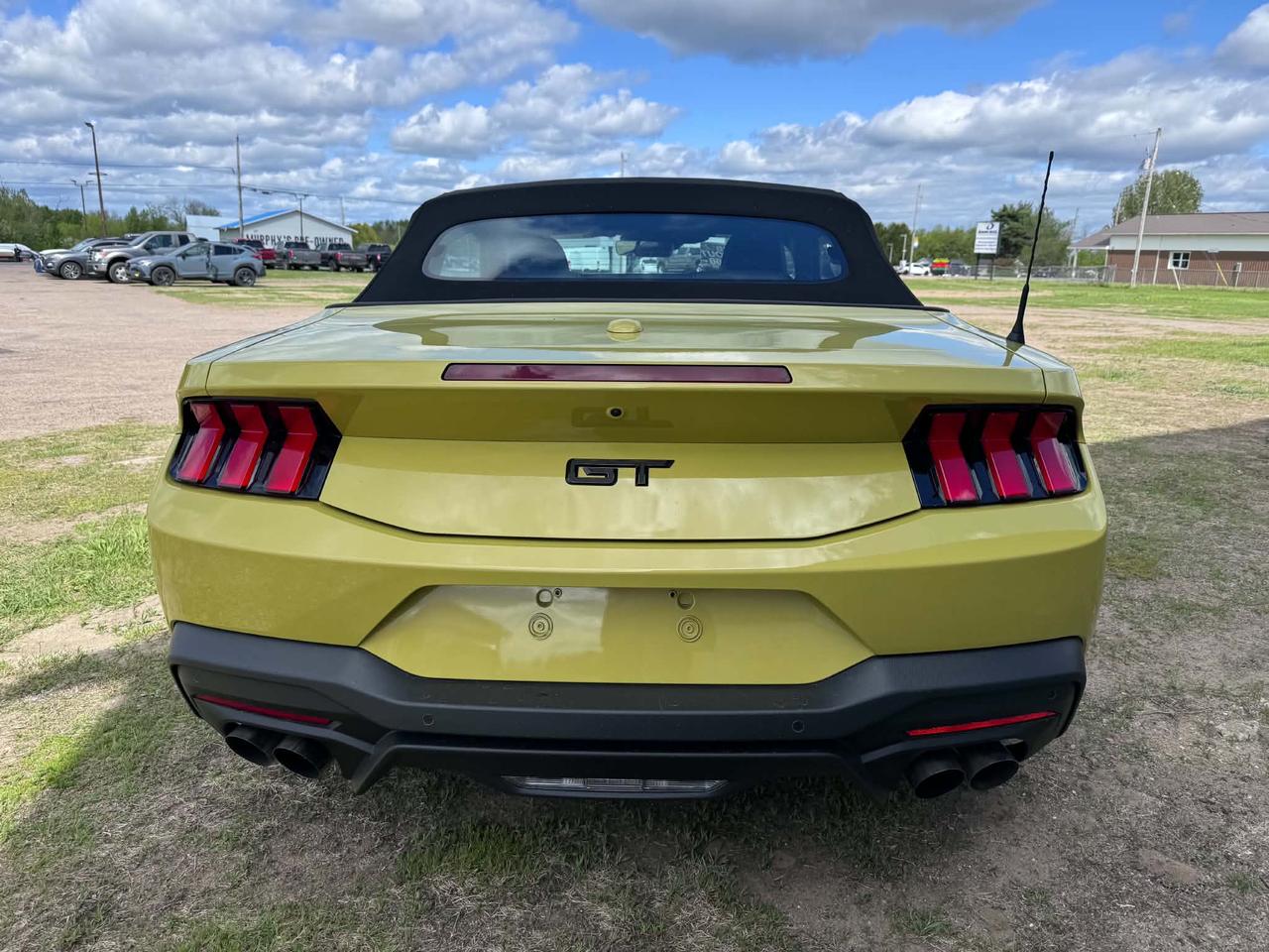 2025 Ford Mustang GT Premium Photo2