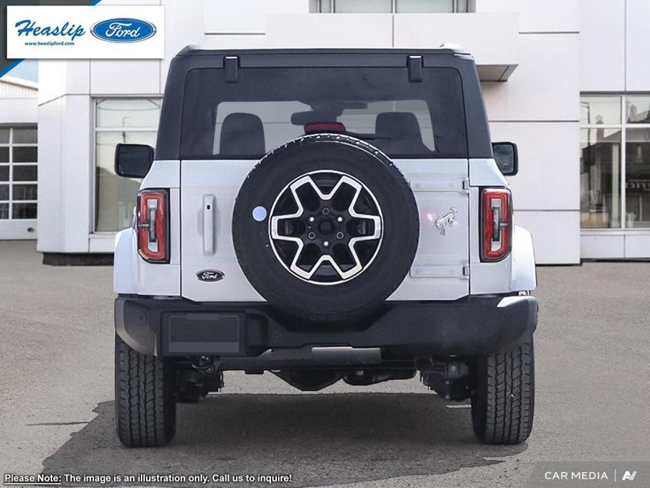 2025 Ford Bronco Outer Banks Photo4