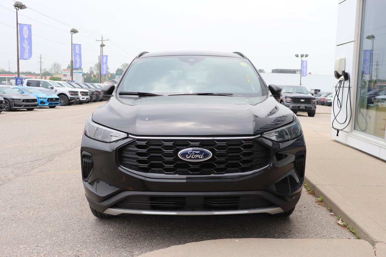 2025 Ford Escape ST-LINE FWD Photo4