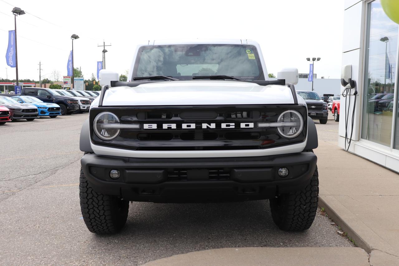 2025 Ford Bronco OUTER BANKS 4 DOOR 4X4 Photo5