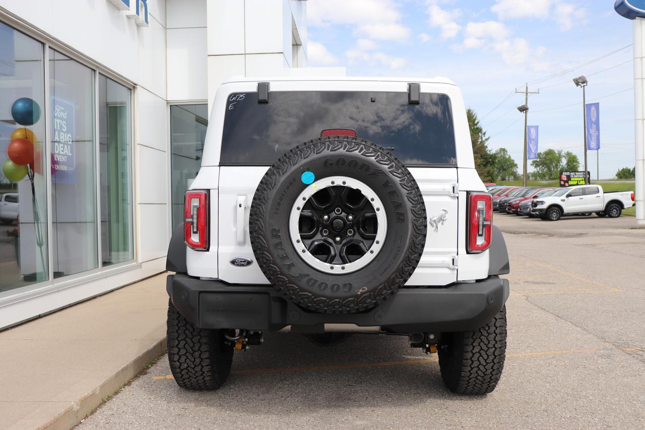 2025 Ford Bronco OUTER BANKS 4 DOOR 4X4 Photo5