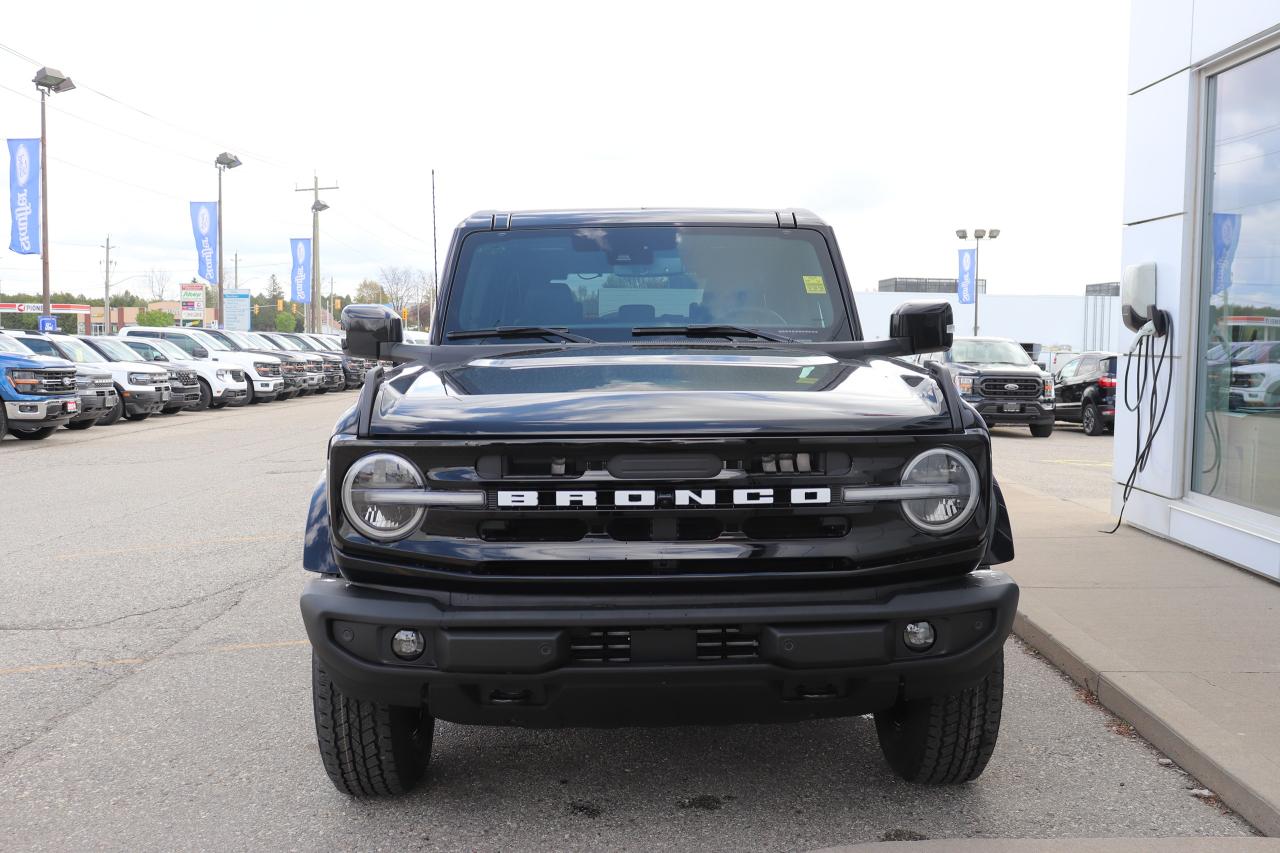 2025 Ford Bronco OUTER BANKS 4 DOOR 4X4 Photo4