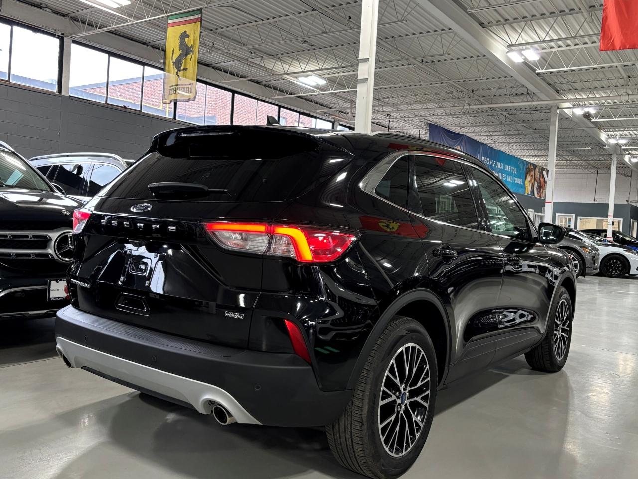 2022 Ford Escape Titanium Plug-In Hybrid|NAV|LEATHER|PANOROOF|CAM|+ - Photo #4
