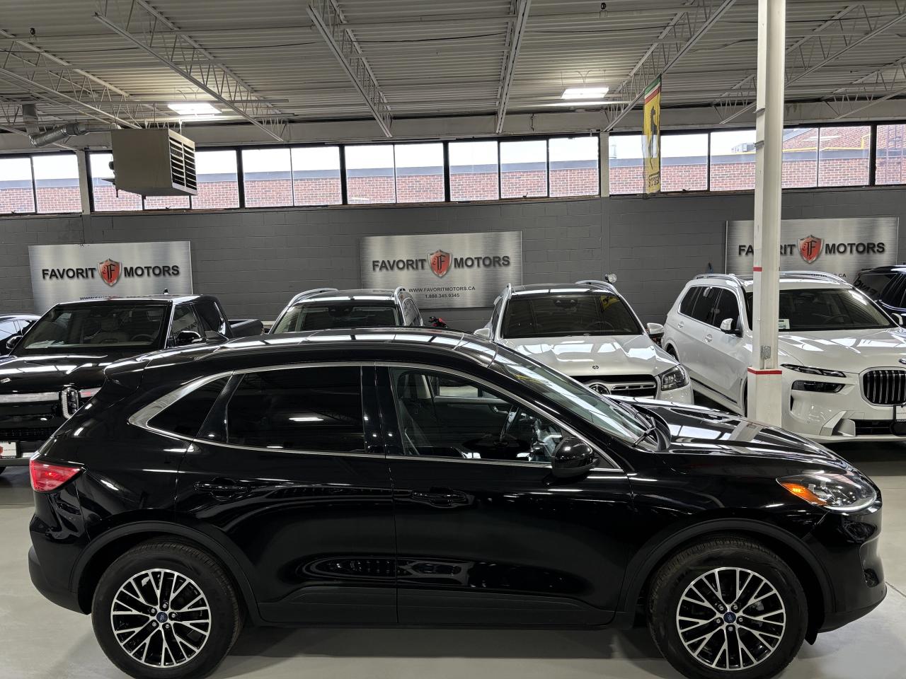 2022 Ford Escape Titanium Plug-In Hybrid|NAV|LEATHER|PANOROOF|CAM|+ - Photo #3