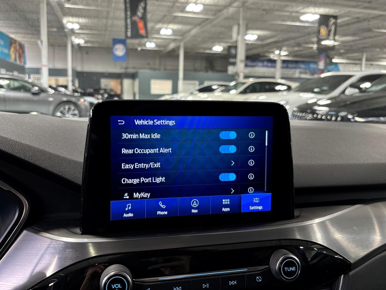 2022 Ford Escape Titanium Plug-In Hybrid|NAV|LEATHER|PANOROOF|CAM|+ - Photo #27