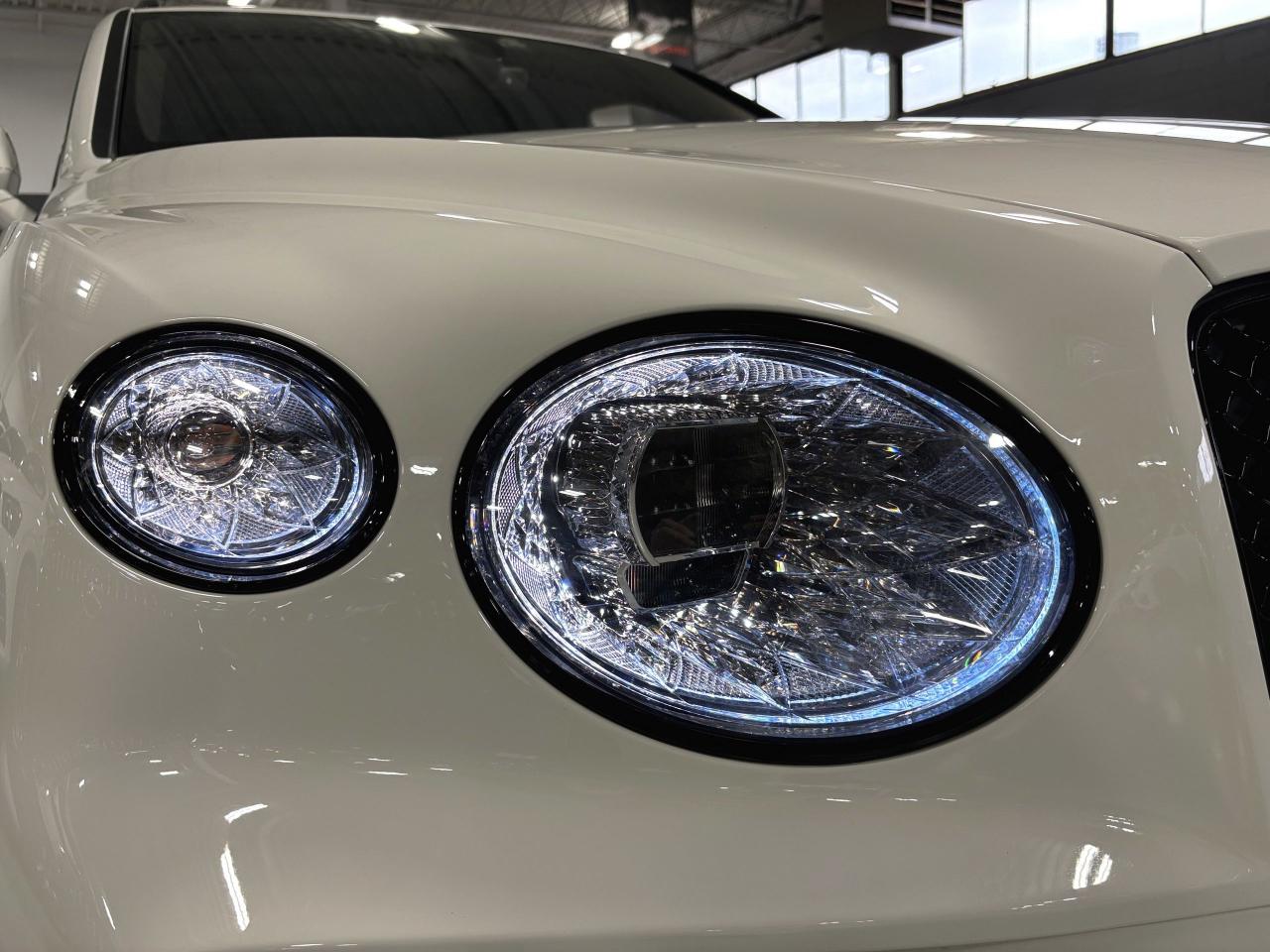 2021 Bentley Bentayga Speed|W12|NO LUX TAX|CRYSTALHEADLIGHTS|NIGHTVISION - Photo #4