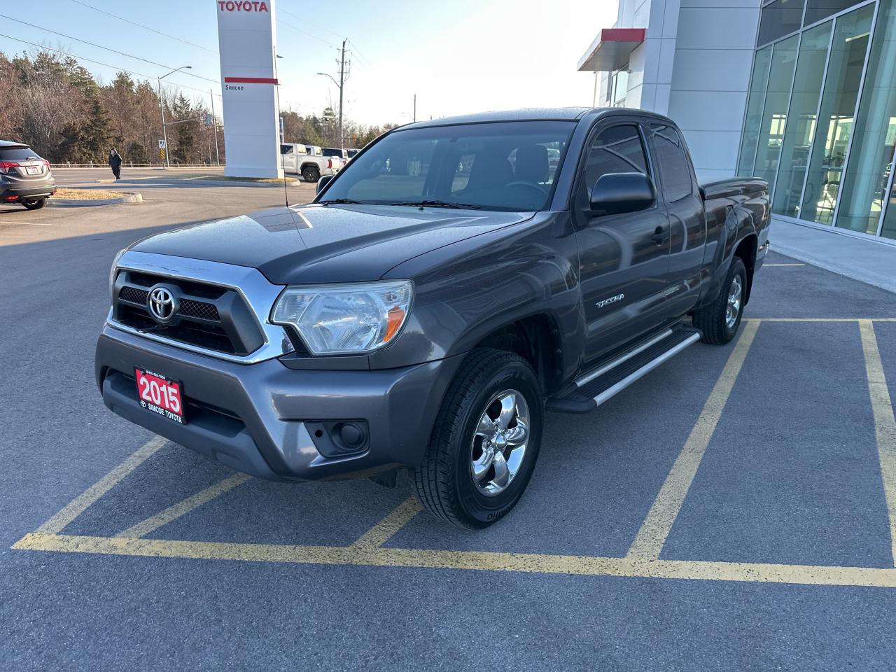 Used 2015 Toyota Tacoma SR5 for sale in Simcoe, ON