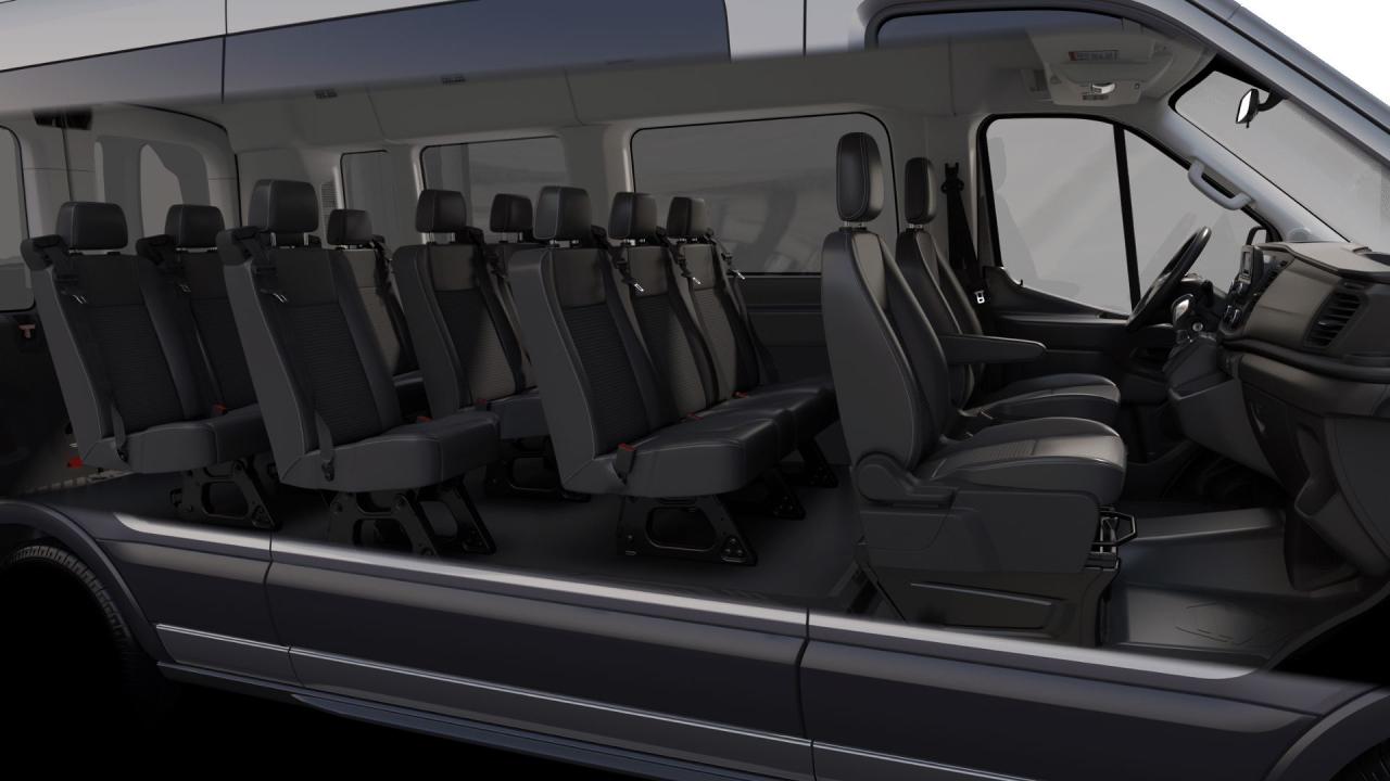 2025 Ford Transit Passenger Wagon XL Photo5