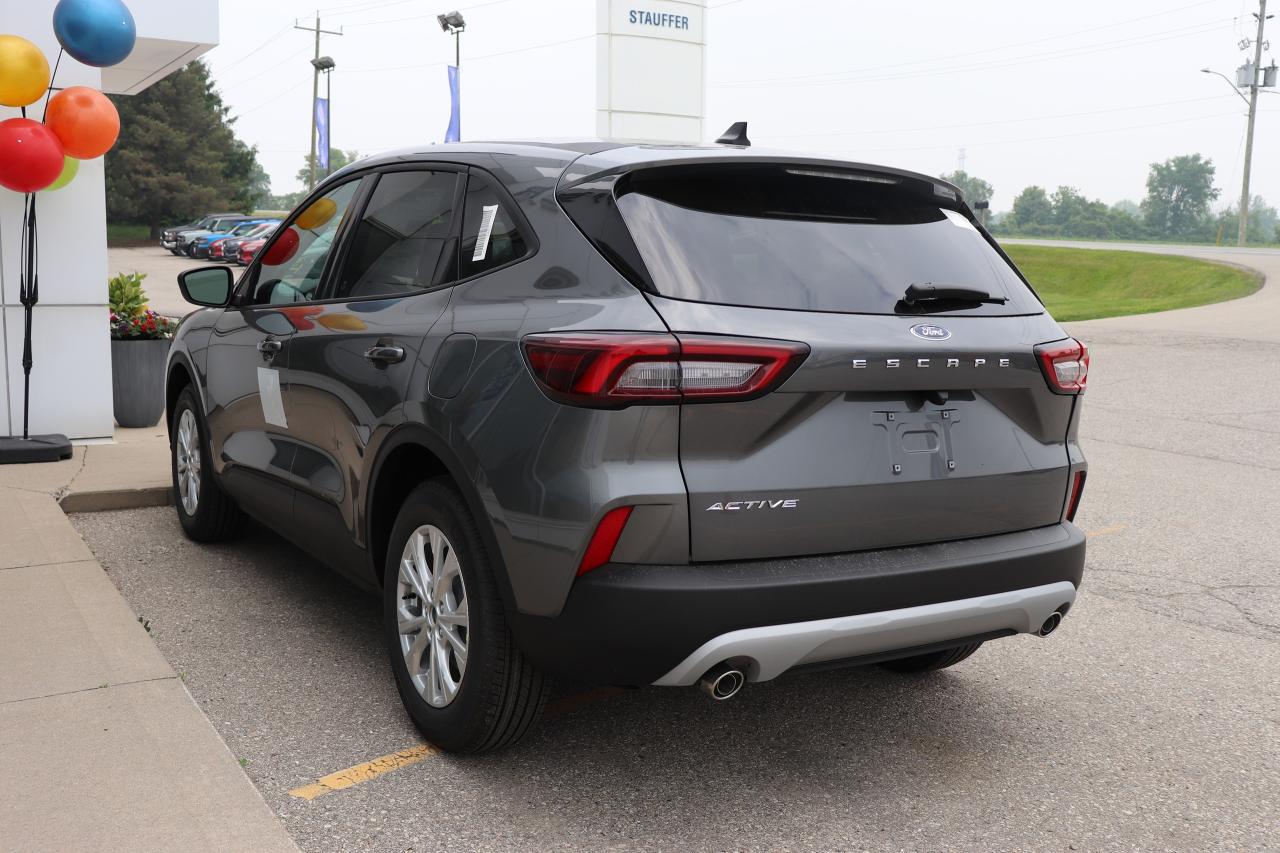 2025 Ford Escape Active FWD Photo